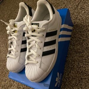 Adidas Superstar